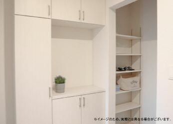 玄関／※分譲施工例