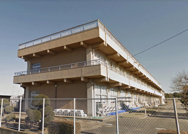 土浦市立上大津東小学校 (753m)