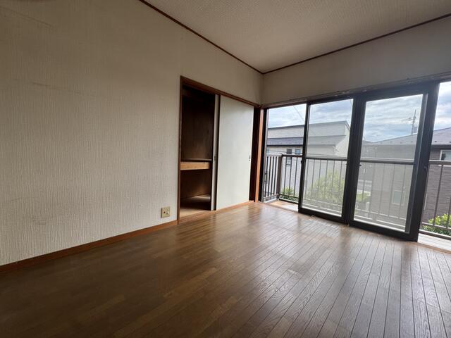 リビング以外の居室／家族の趣味に合わせて使える洋室／撮影日2025-10-10