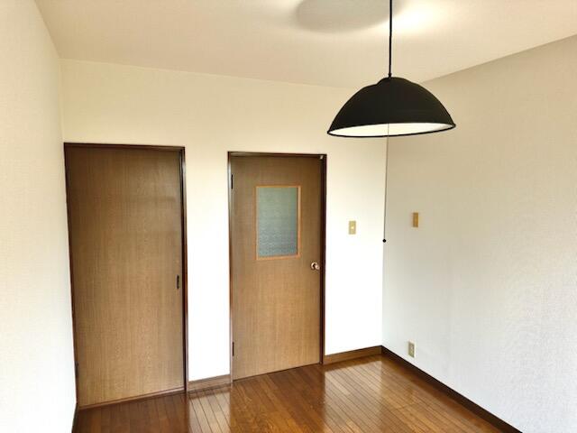 リビング以外の居室／室内リフォーム済み