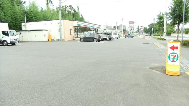 セブンイレブン牛久刈谷団地入口店 (781m)