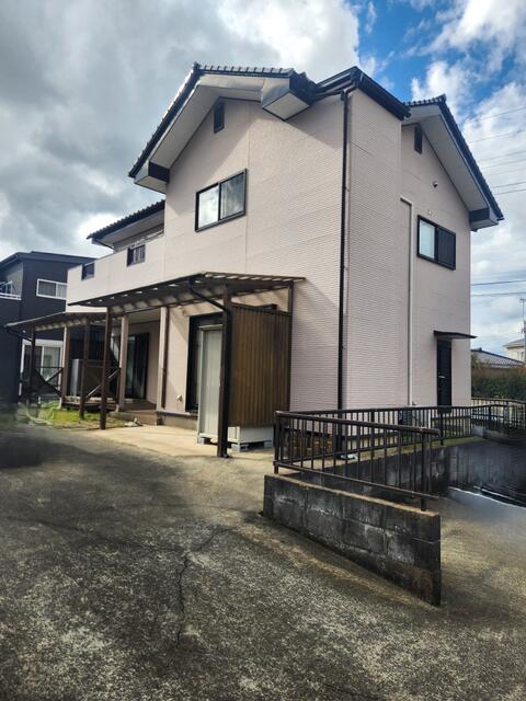 茨城県鉾田市の一戸建て | 1400万円 | 4LDK | 236.26m² | Akiyama house finder
