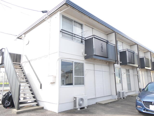 新規外壁・屋根塗装工事済　大変きれいに仕上がりました