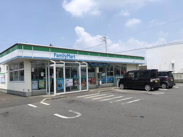 ファミリーマート境山神店 (281m)