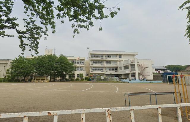 静小学校 (4,500m)