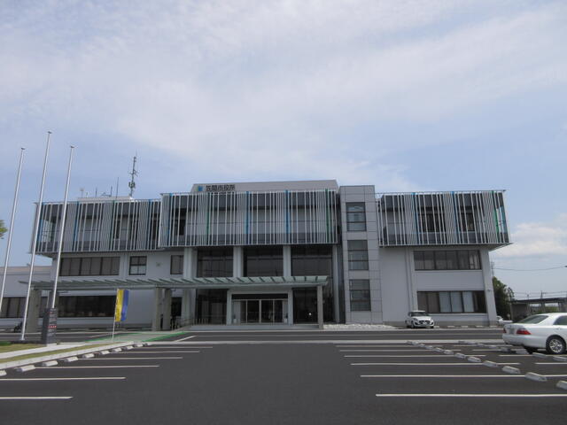 笠間市役所 (1,590m)