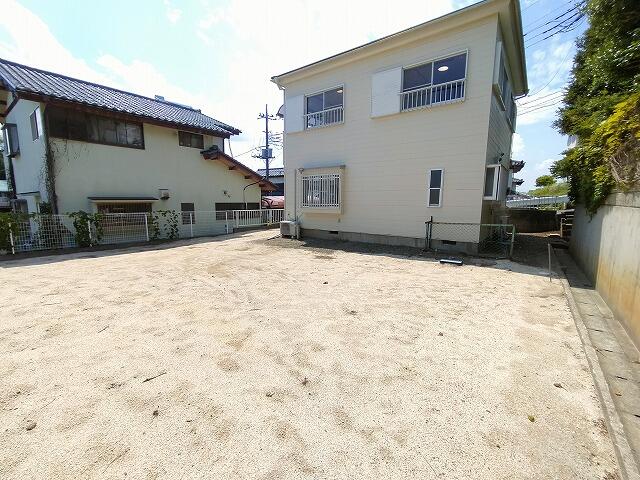 現地（駐車場）