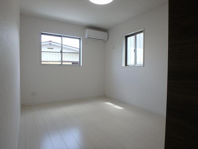 リビング以外の居室／２階洋室６帖