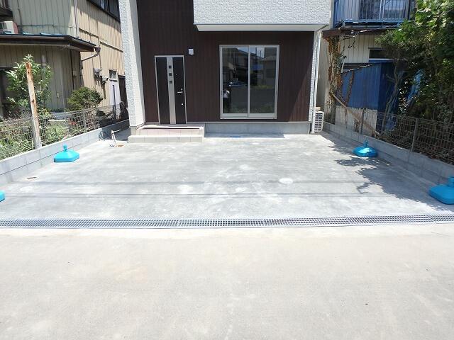 現地（駐車場）／駐車場（２台駐車可）