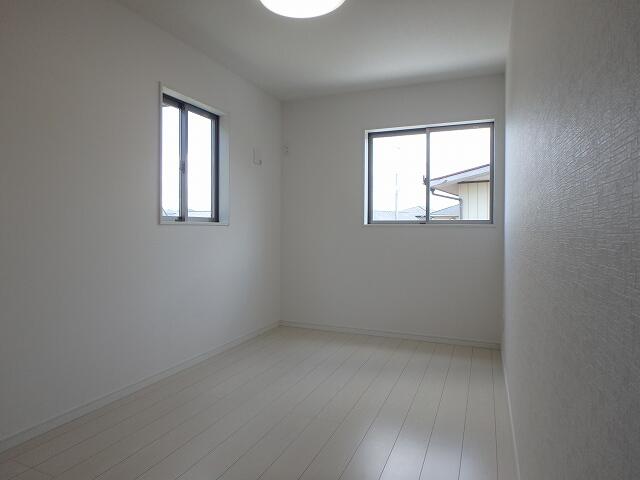 リビング以外の居室／２階洋室５帖