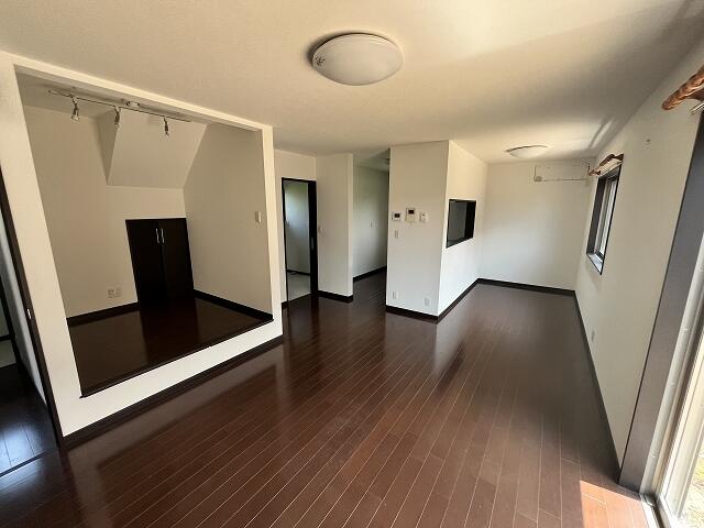 detached 茨城県牛久市岡見町