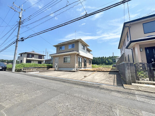 detached 茨城県牛久市岡見町