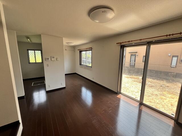 detached 茨城県牛久市岡見町