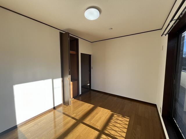 detached 茨城県牛久市岡見町