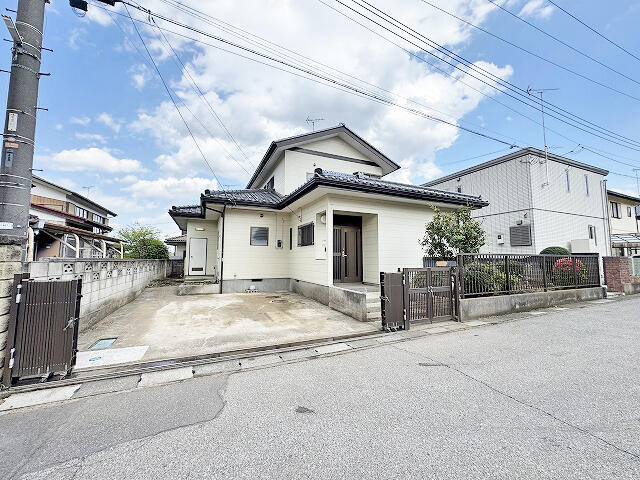 茨城県古河市の一戸建て | 1398万円 | 4SLDK | 238.78m² | Akiyama house finder