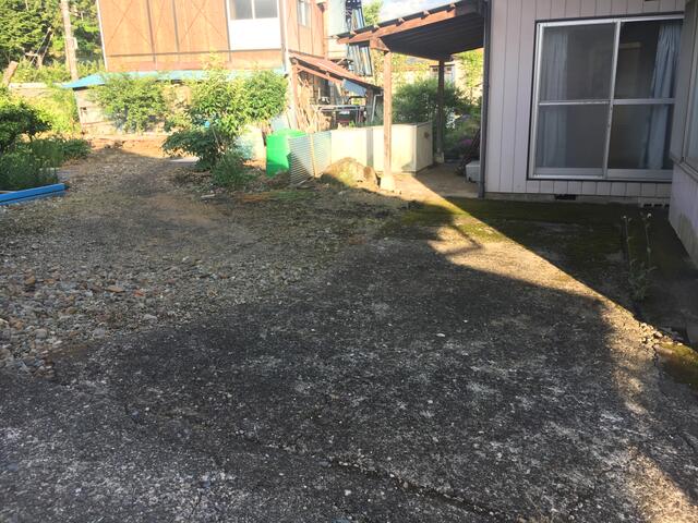 現地（駐車場）／１台可能です