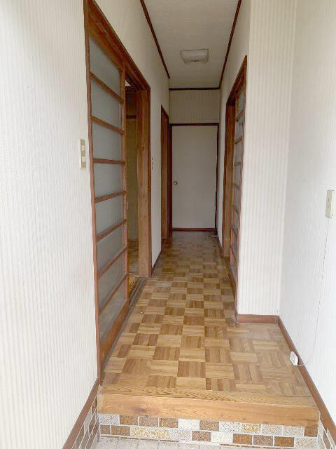玄関／家の外と中をつなぐ要所だからすっきり心地よく整えたい／撮影日2024-08-07
