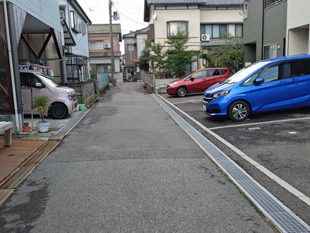 現地（駐車場）