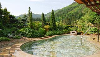 花の駅・片品花咲の湯 (885m)
