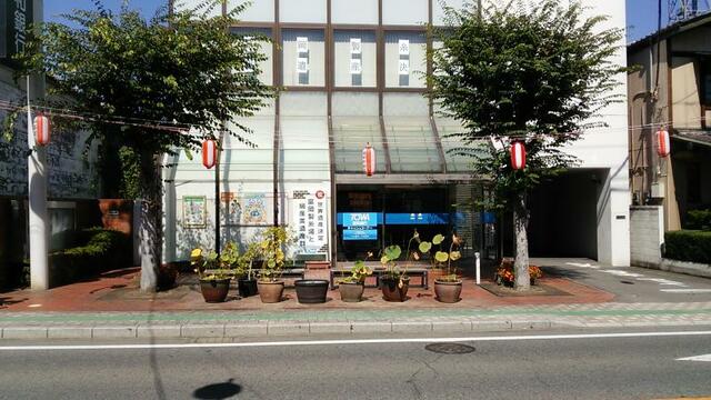 東和銀行富岡支店 (754m)