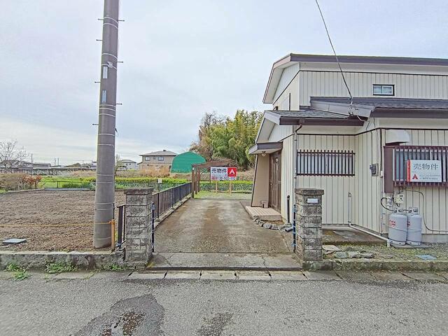 detached 群馬県邑楽郡邑楽町大字秋妻 地図を見る