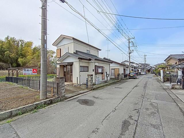 detached 群馬県邑楽郡邑楽町大字秋妻 地図を見る