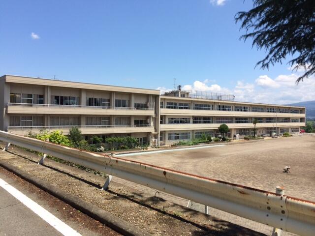 渋川市立金島中学校 (1,723m)
