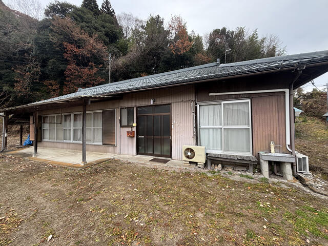detached 群馬県吾妻郡東吾妻町大字岡崎 地図を見る