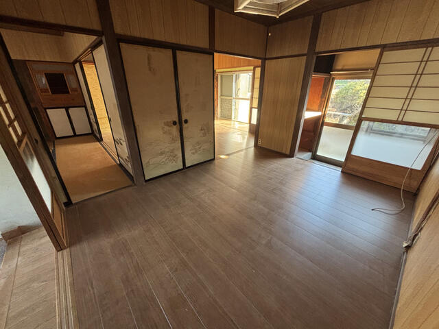 detached 群馬県吾妻郡東吾妻町大字本宿 地図を見る
