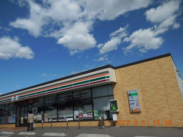 セブンイレブン藤岡鮎川店 (946m)