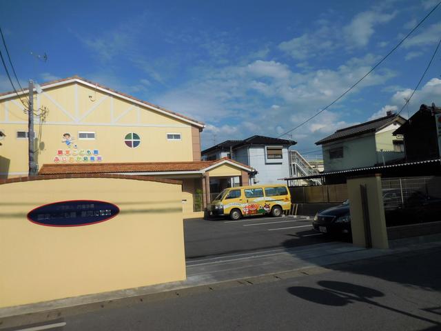 認定こども園藤岡幼稚園 (529m)