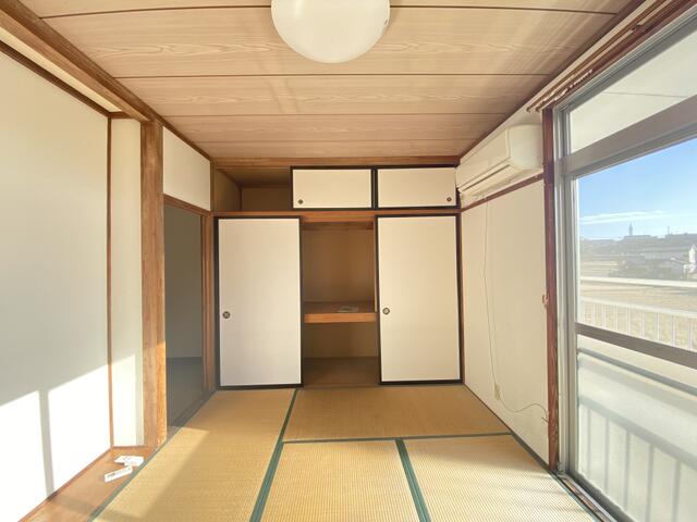 リビング以外の居室／２階和室