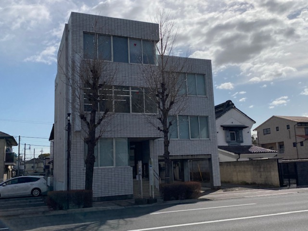 情報提供会社