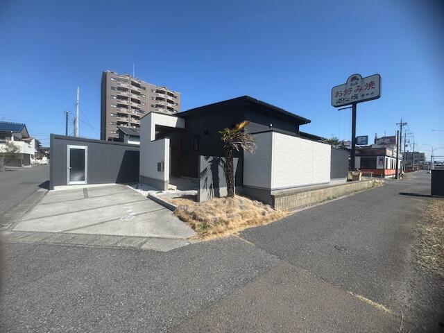 群馬県館林市の一戸建て | 3300万円 | 2LDK | 259.21m² | Akiyama house finder