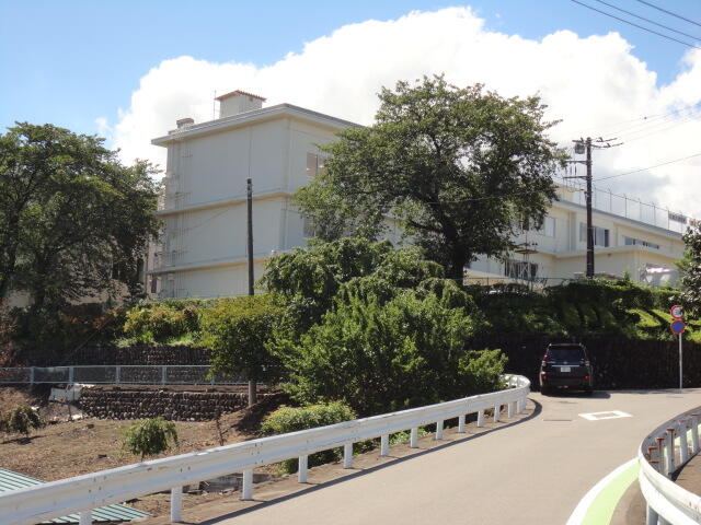 渋川市立渋川北中学校 (1,288m)