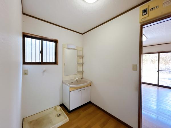 detached 群馬県富岡市岩染 地図を見る