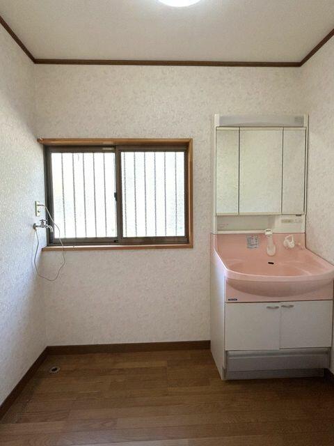 detached 群馬県吾妻郡中之条町大字岩本 地図を見る