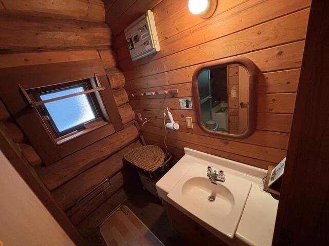 detached 埼玉県秩父郡長瀞町大字岩田 地図を見る