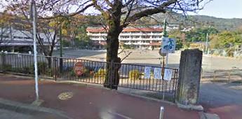 箱根小学校 (400m)