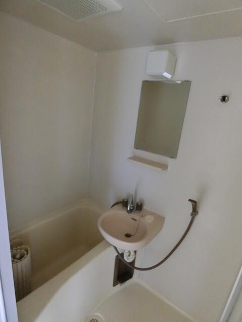 浴室／２点ユニットバス！バストイレ別です♪