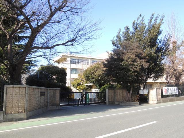 さいたま市立岩槻中学校 (509m)