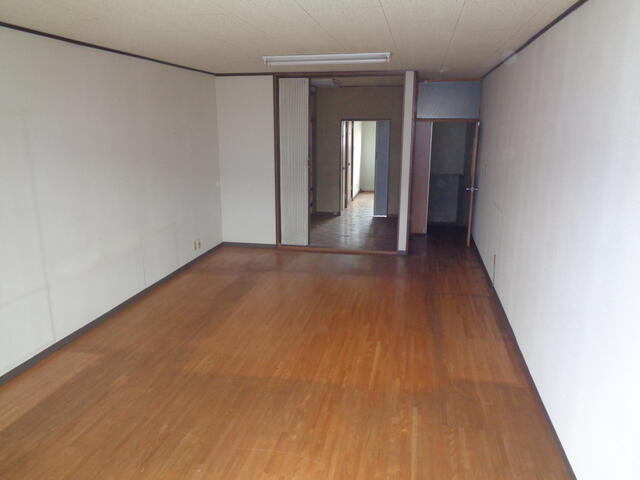 detached 埼玉県八潮市大字上馬場 地図を見る