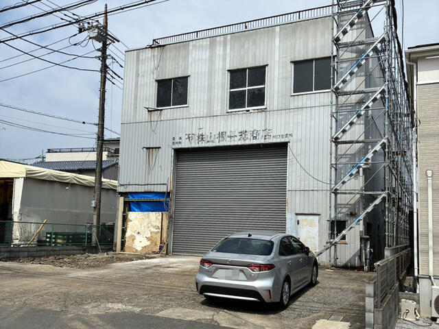 現地（外観）／倉庫正面