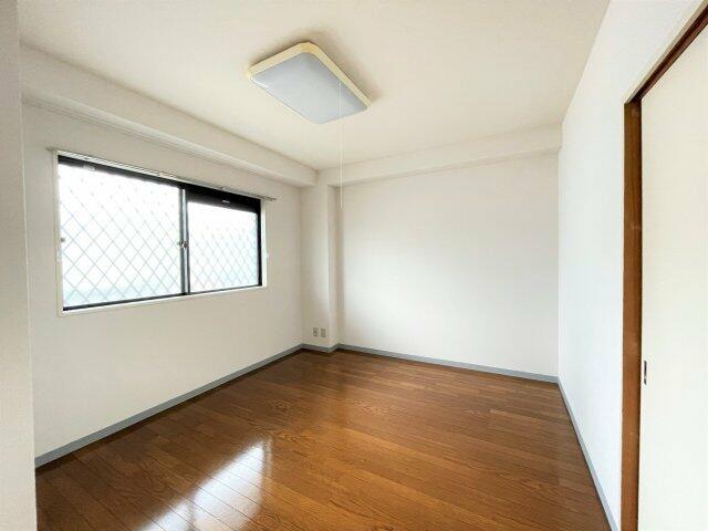 リビング以外の居室／※イメージ（反転タイプ）　別部屋参照