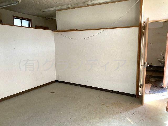 detached 埼玉県深谷市常盤町