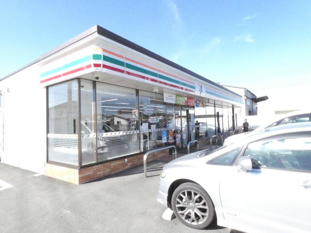 セブンイレブン加須市役所前店 (600m)