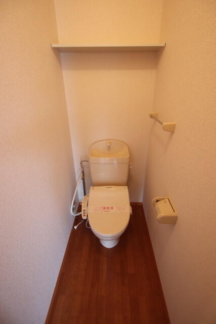 トイレ／嬉しい温水洗浄便座