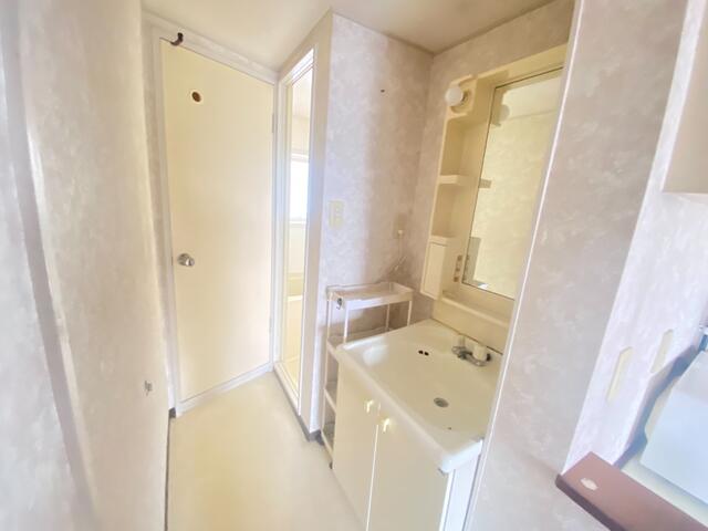 洗面台・洗面所／まだまだ十分使える洗面所。