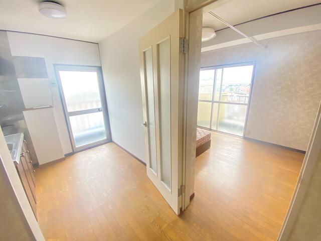 リビング以外の居室／３方角部屋、４方向より採光ありでとても陽当たり良しです！