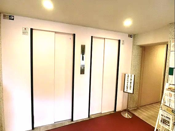 共用部（その他）／総戸数２００戸に対してエレベーターが２基設置されているため、